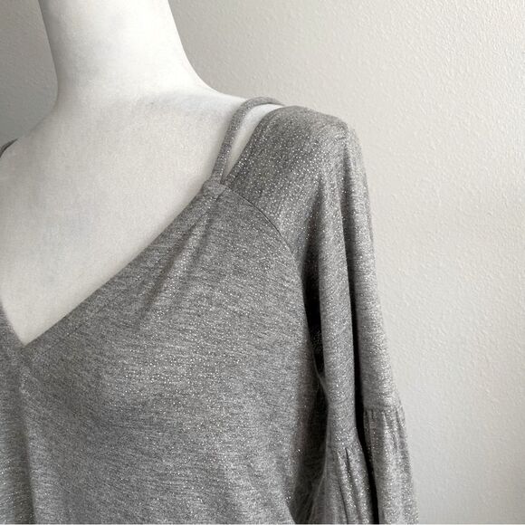 Chaser Cold Shoulder Gray Silver Glitter Bell Flounce Sleeves M NWT - Picture 6 of 15
